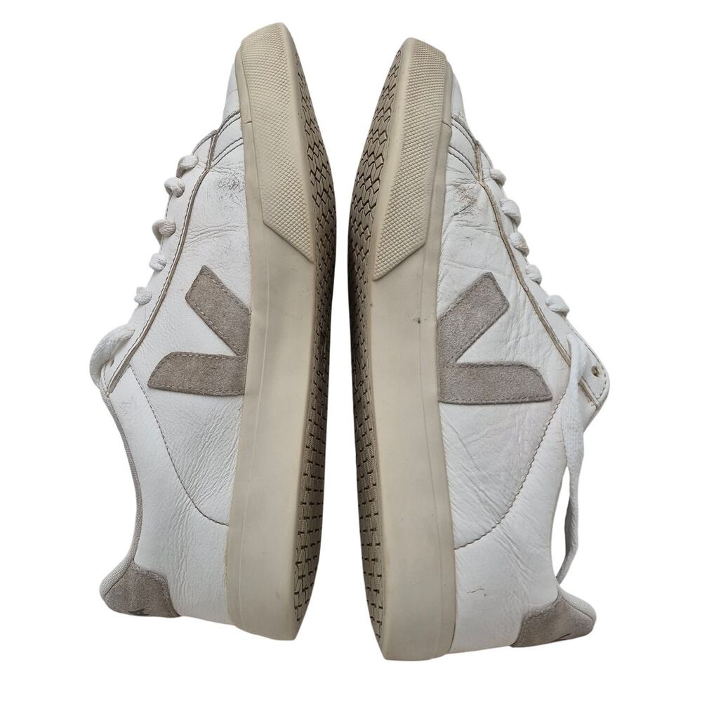 Veja Campo Leather white V logo grey sneakers Women's Size 9